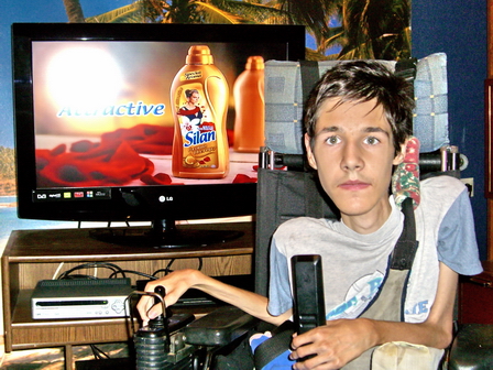 San Anderas + Pro evolution soccer4 + zene �s j�t�k let�lt�sek